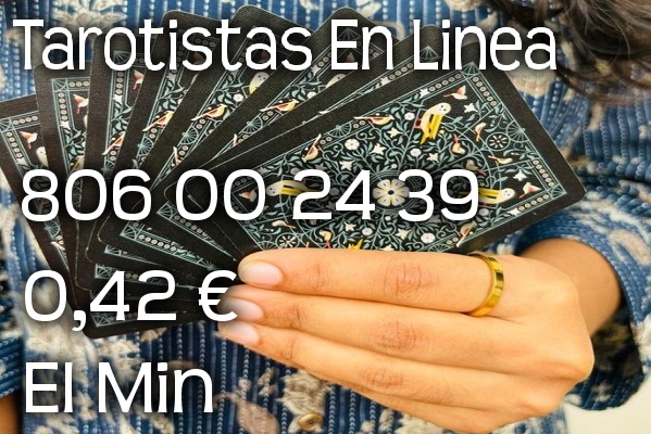 91537332-cartas-del-tarot-femenino-adivinación